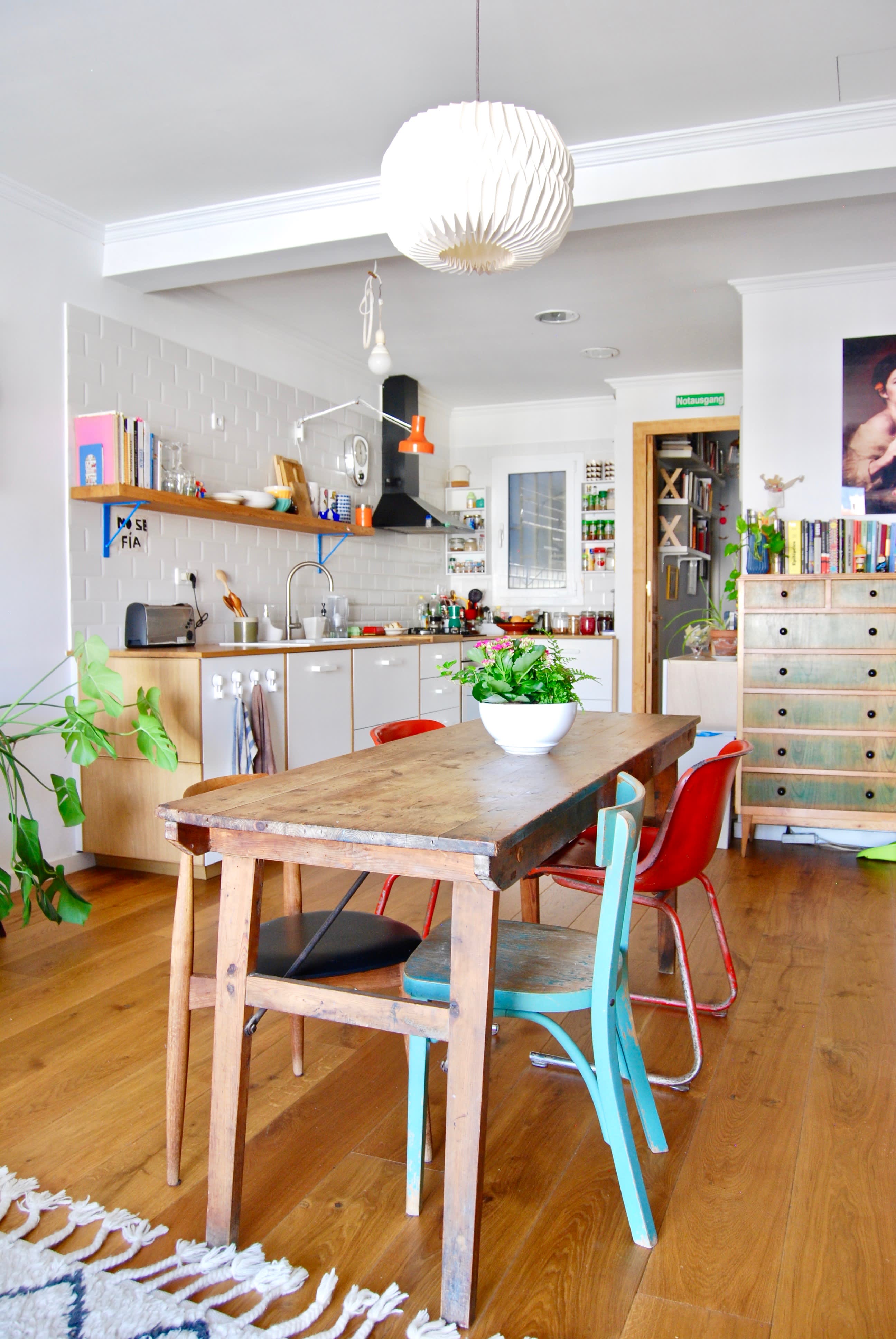 Illustrator Judy Kaufmann's Barcelona Home Tour | Apartment Therapy